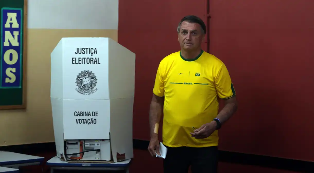 A Postagem TSE cobra resultados de inquérito contra Bolsonaro por