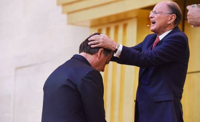 Edir Macedo se prepara para abandonar Bolsonaro