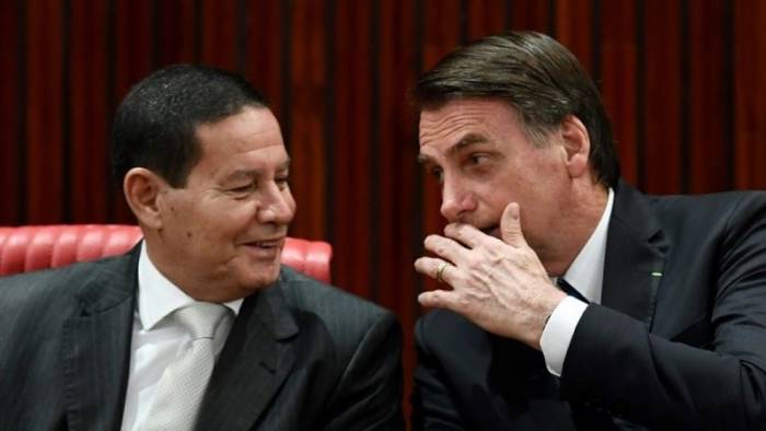 A Postagem | Bolsonaro Amplia Reclusão E Delega A Mourão Tarefas Do Dia ...