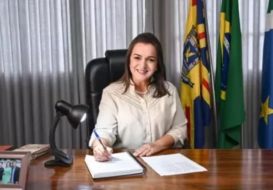 Prefeita evangélica que nomeou 12 pastores como secretários lidera rejeição no país