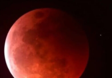 Dois eclipses movimentam o céu de agosto, com um visível no Brasil Dois eclipses movimentam o céu de agosto, com um visível no Brasil